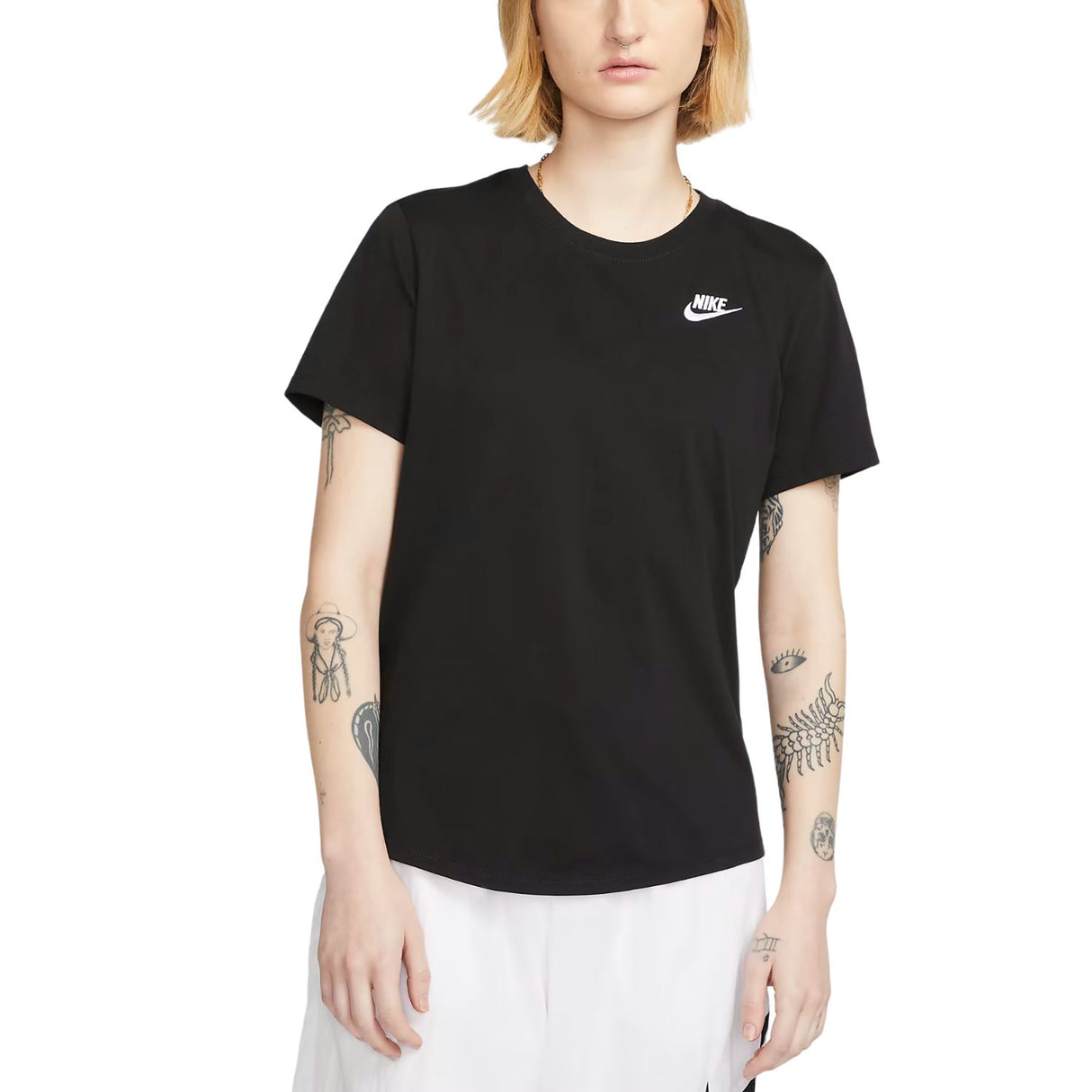 T-SHIRT DONNA NIKE DX7902-010 ESSENTIALS CLUB NERO
