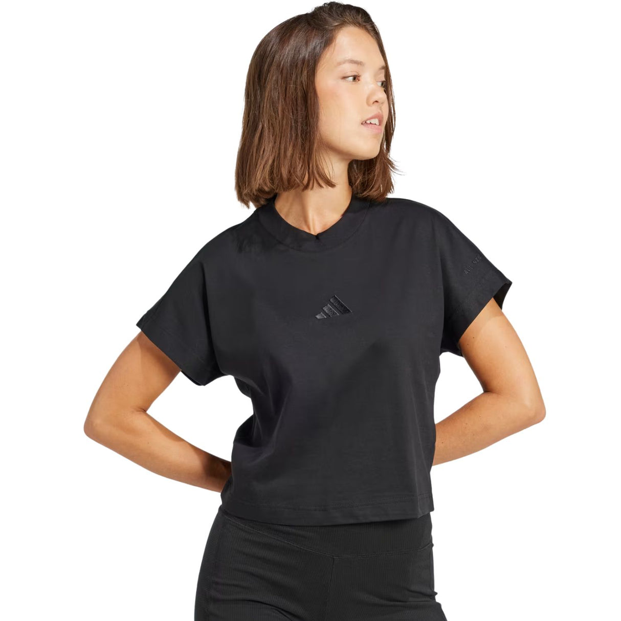 T-SHIRT DONNA ADIDAS JJ1235 SZN NERO COTONE