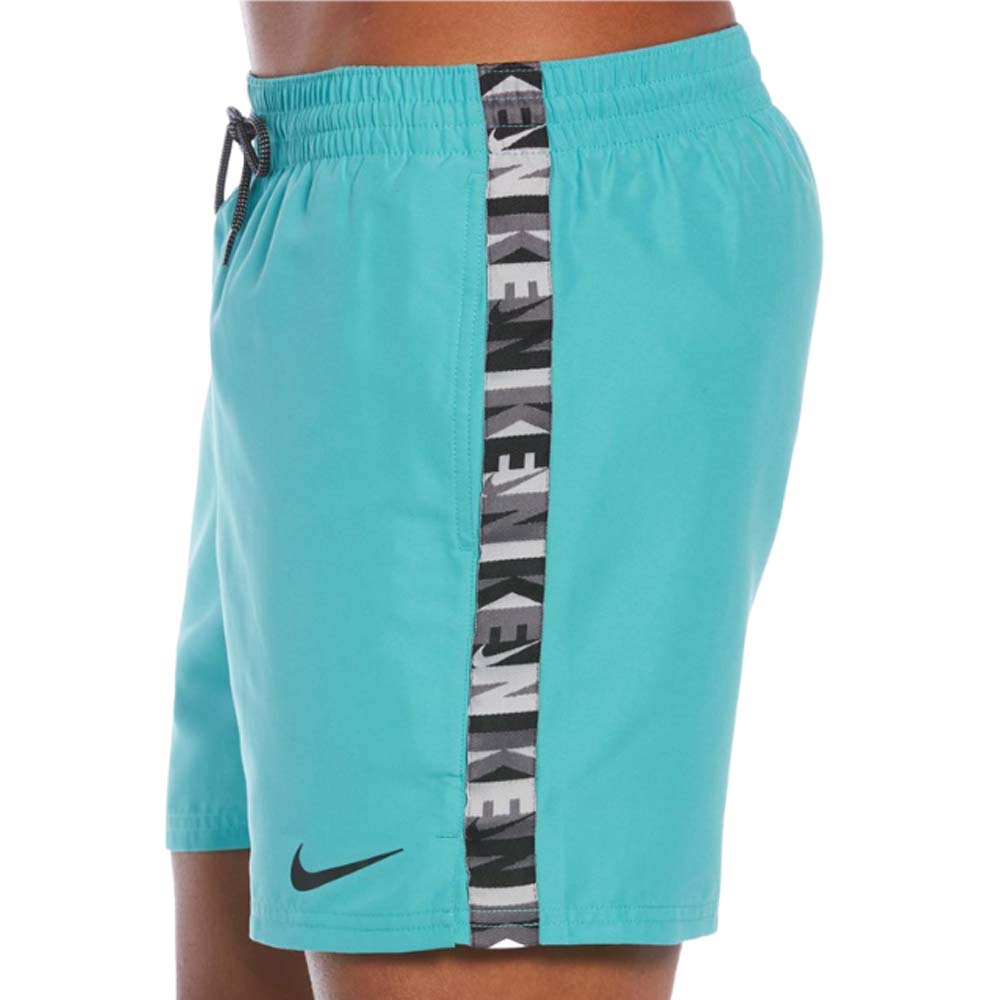 MAILLOT DE BAIN POUR HOMMES NIKE NESSC473 LOGO TAPE 5 VOLLEY
