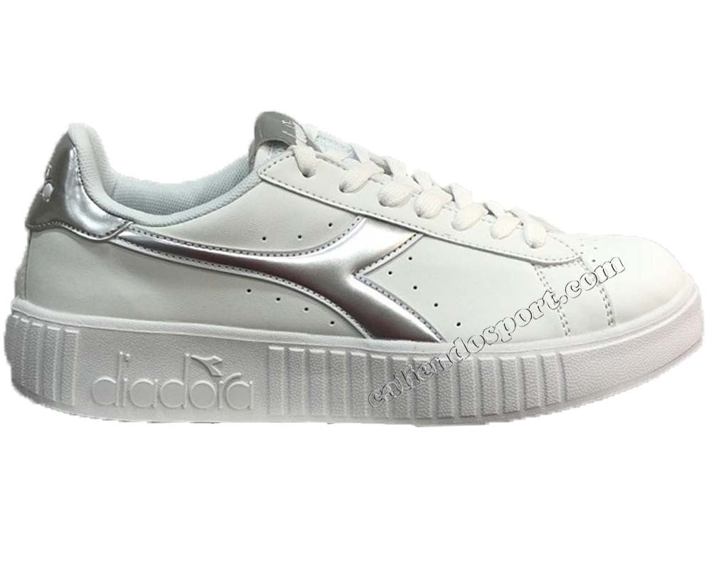 CHAUSSURES FEMMES DIADORA GAME STEP GRAPHIC 173753 C1070 C0787 C6103 BLANC ARGENT